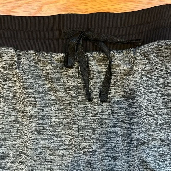 Set of 2 Workout Shorts - Picture 7 of 11